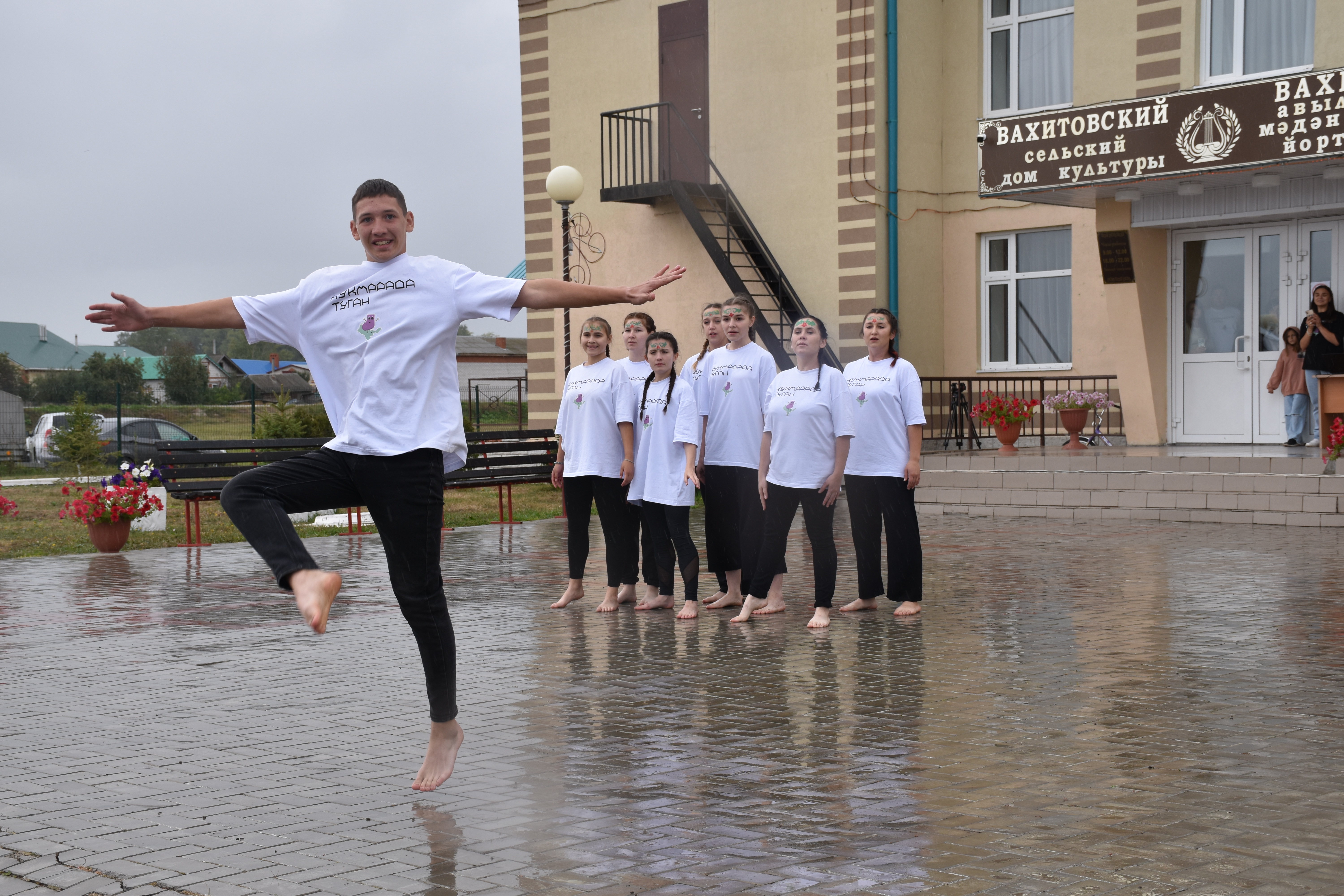 В Кукморском районе завершила работу Арт-резиденция «И к селу, и к городу»