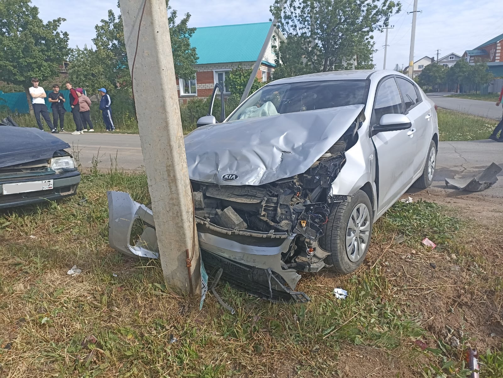 В Кукморе в результате столкновения двух легковушек погиб водитель