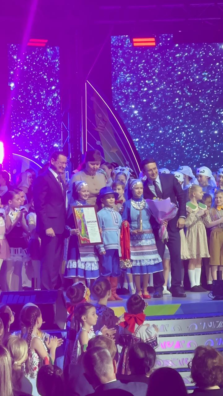 Кукморский вокальный ансамбль «Улыбка» занял первое место в Гала-концерте фестиваля «Созвездие-Йолдызлык»