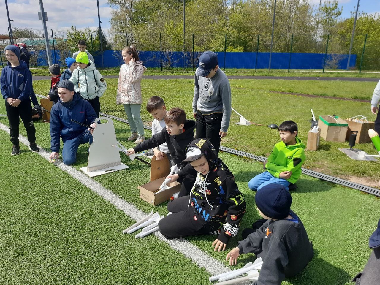 В Кукморе 21 команда состязалась в соревнованиях по простейшим ракетомоделям среди обучающихся РТ 