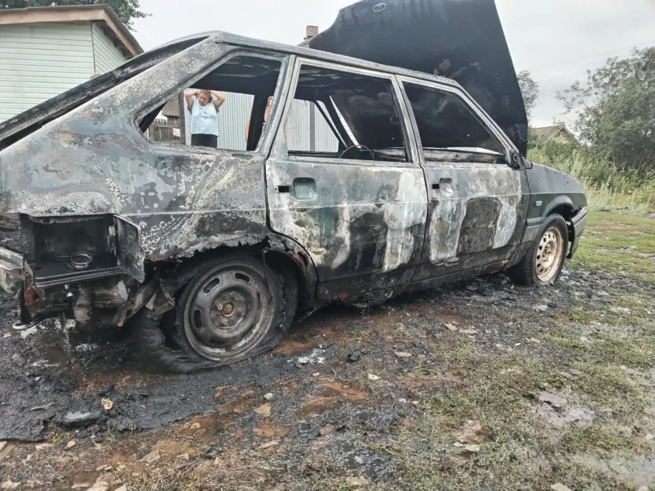 В Кукморском районе полностью сгорел автомобиль