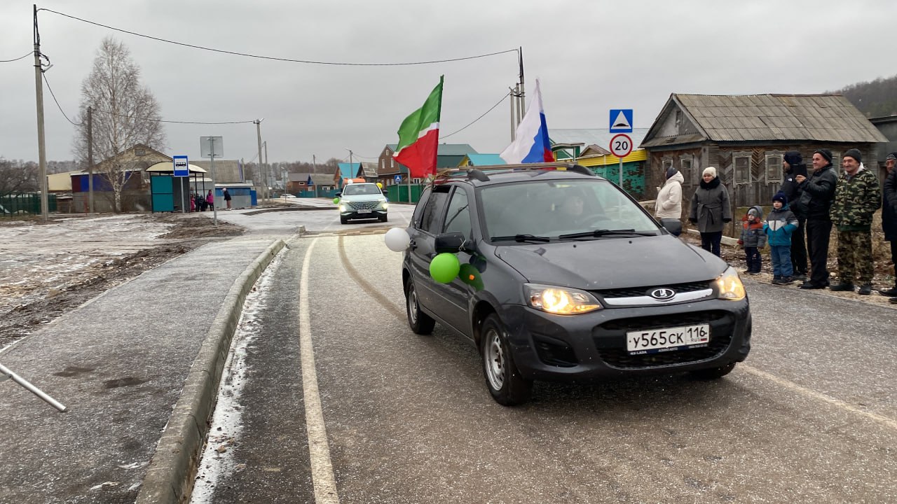 В двух селах Кукморского района торжественно открыли дороги