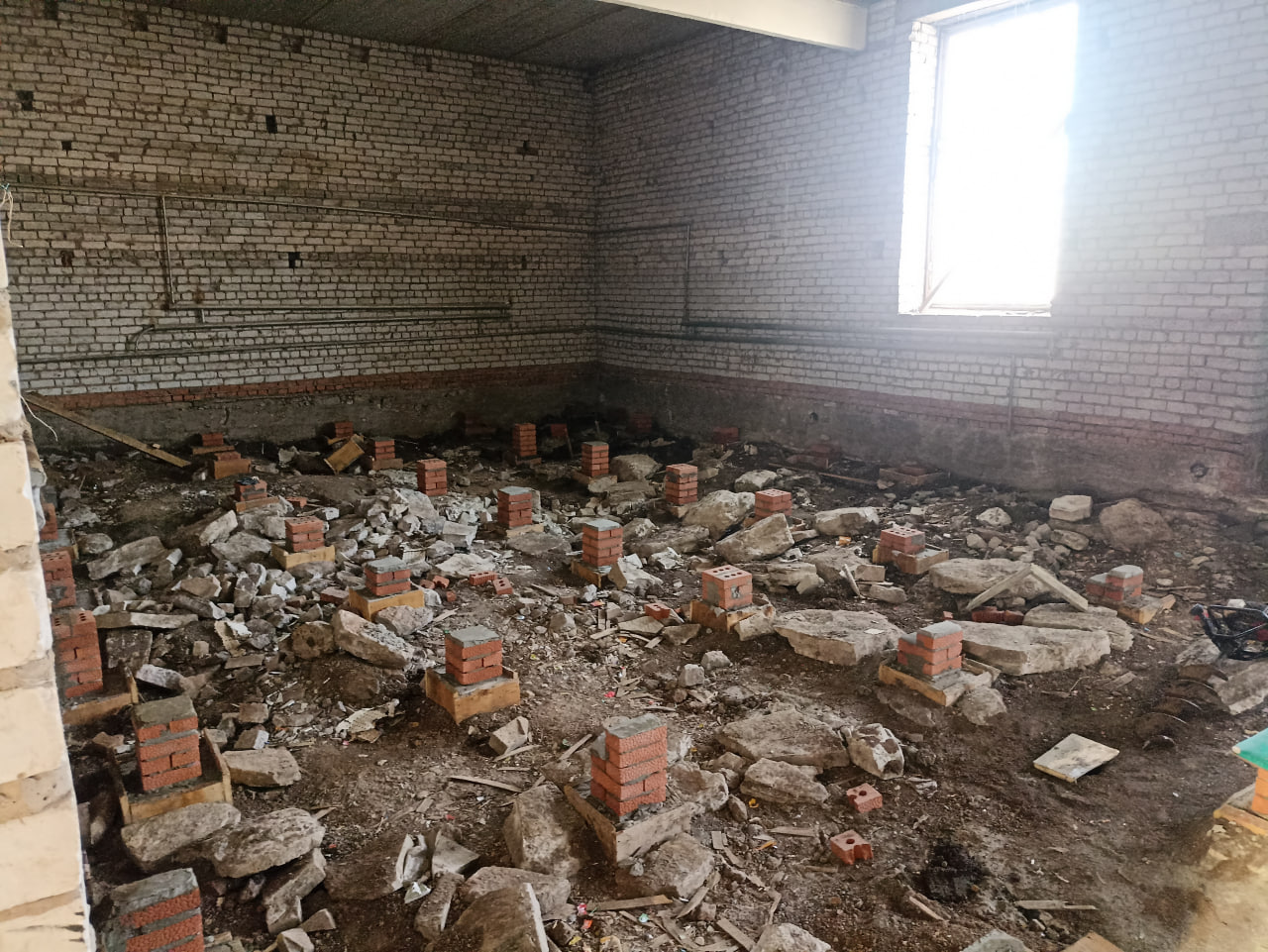 В селе Балыклы Кукморского района ведется масштабный ремонт сельского клуба