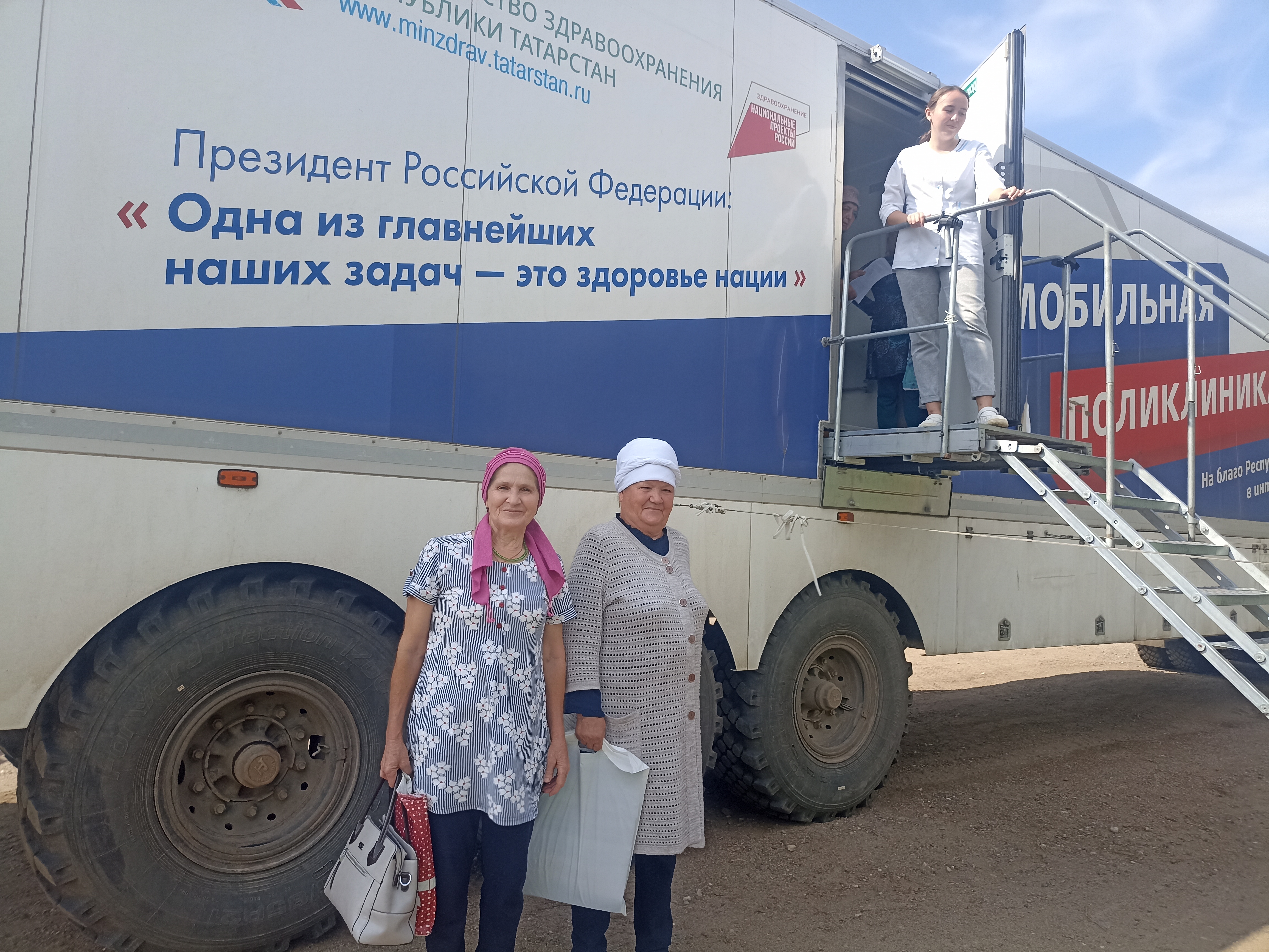 Түбән Өскебаш авыл җирлегенә тәгәрмәчле поликлиника килде
