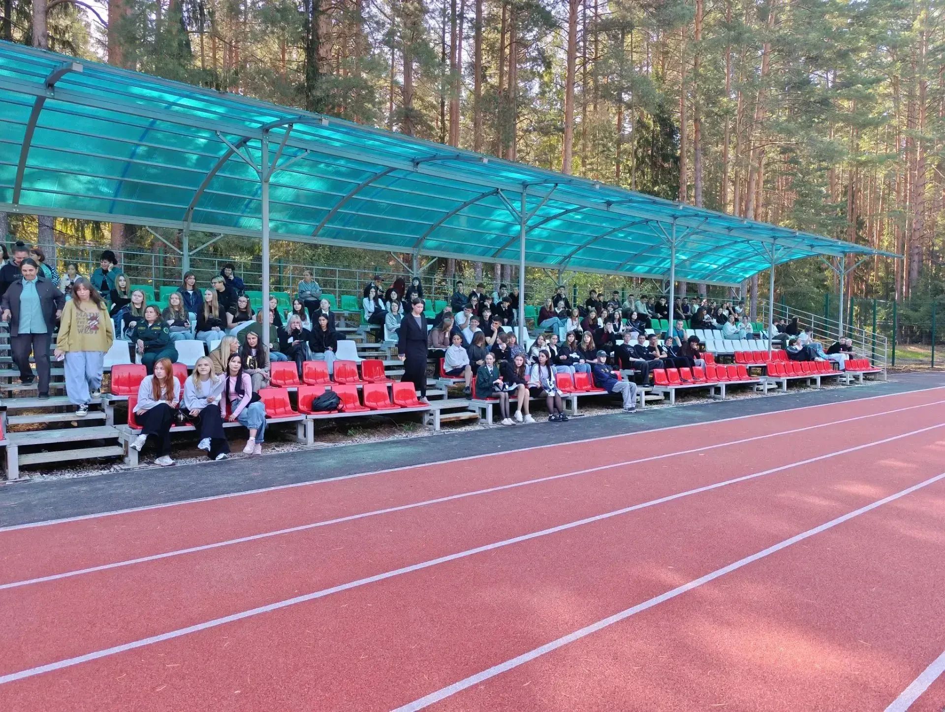  Яңа стадион студентларга спорт белән шөгыльләнү, актив ял итү һәм сәламәт яшәү рәвешен алып бару өчен уңайлы шартлар тудырачак.