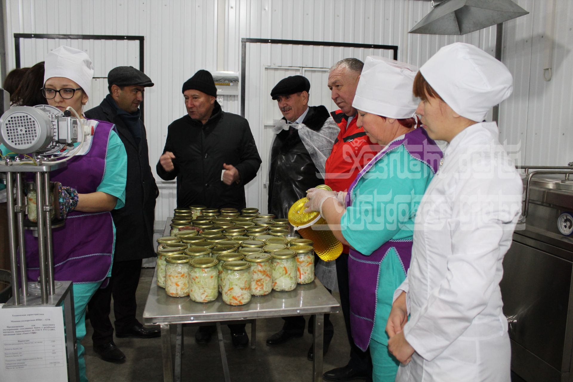 Фоторепортаж: Марат Ахметов ознакомился с деятельностью Кукморских сельскохозяйственных потребительских кооперативов