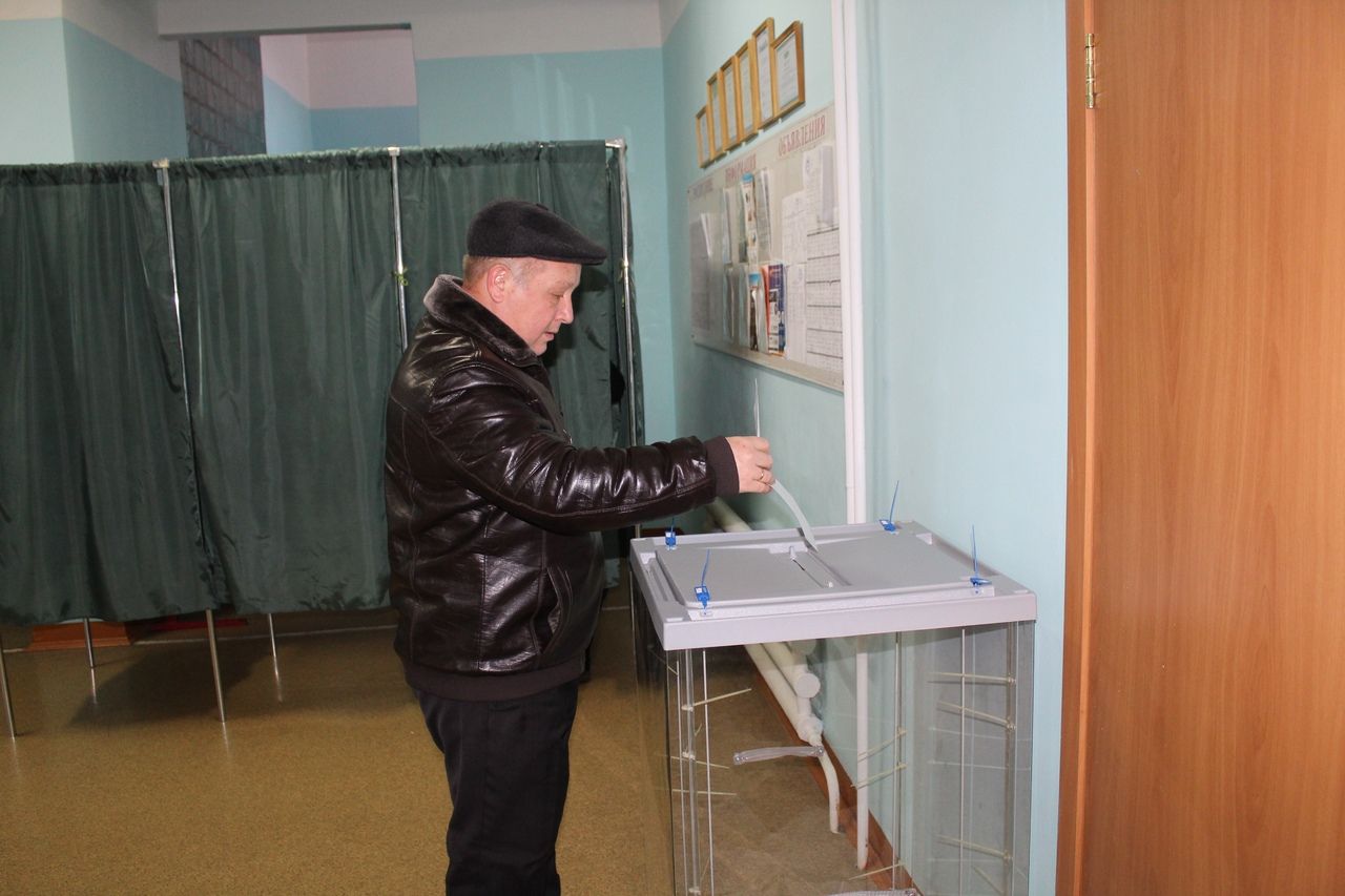 В Кукморском районе граждане активно голосуют на референдуме по самообложению (фото)