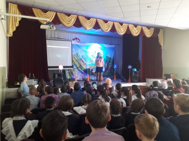 Кукморские дети изучают ПДД по мотивам «Золотой рыбки»
