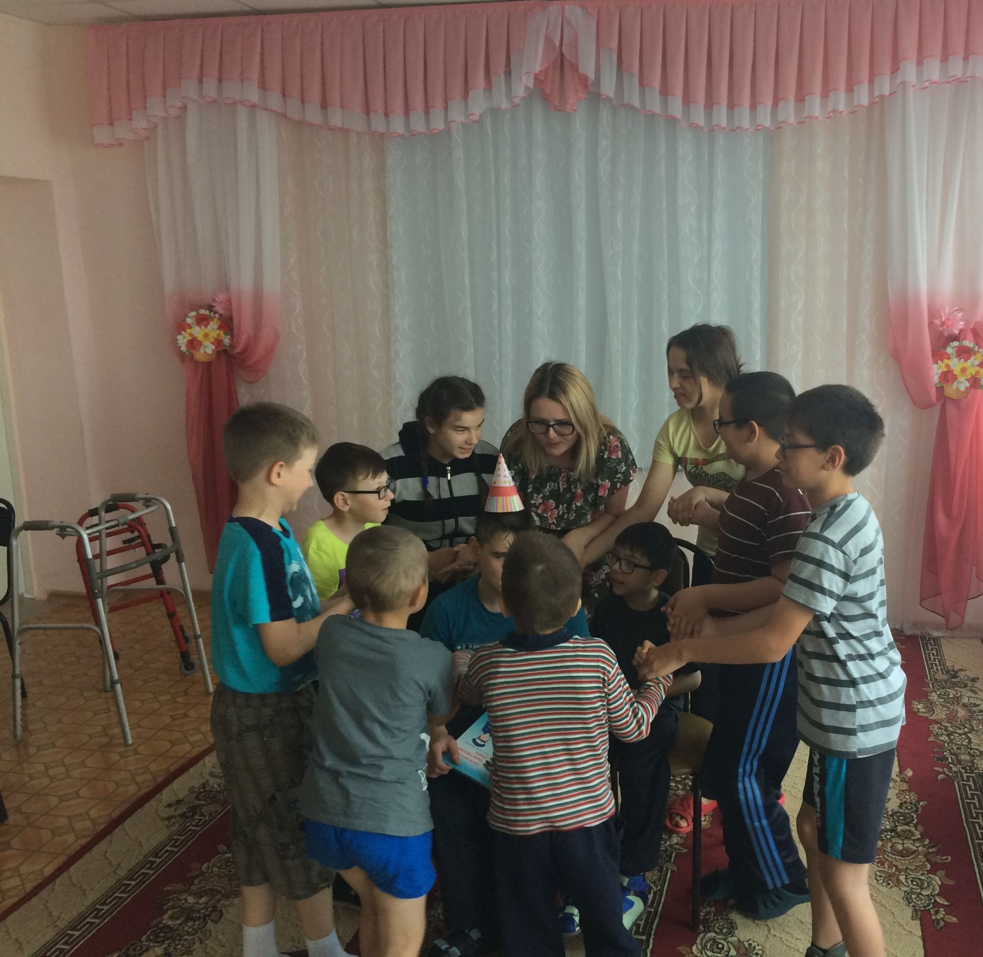 День именинника отпраздновали в Кукморском центре «Милосердие»