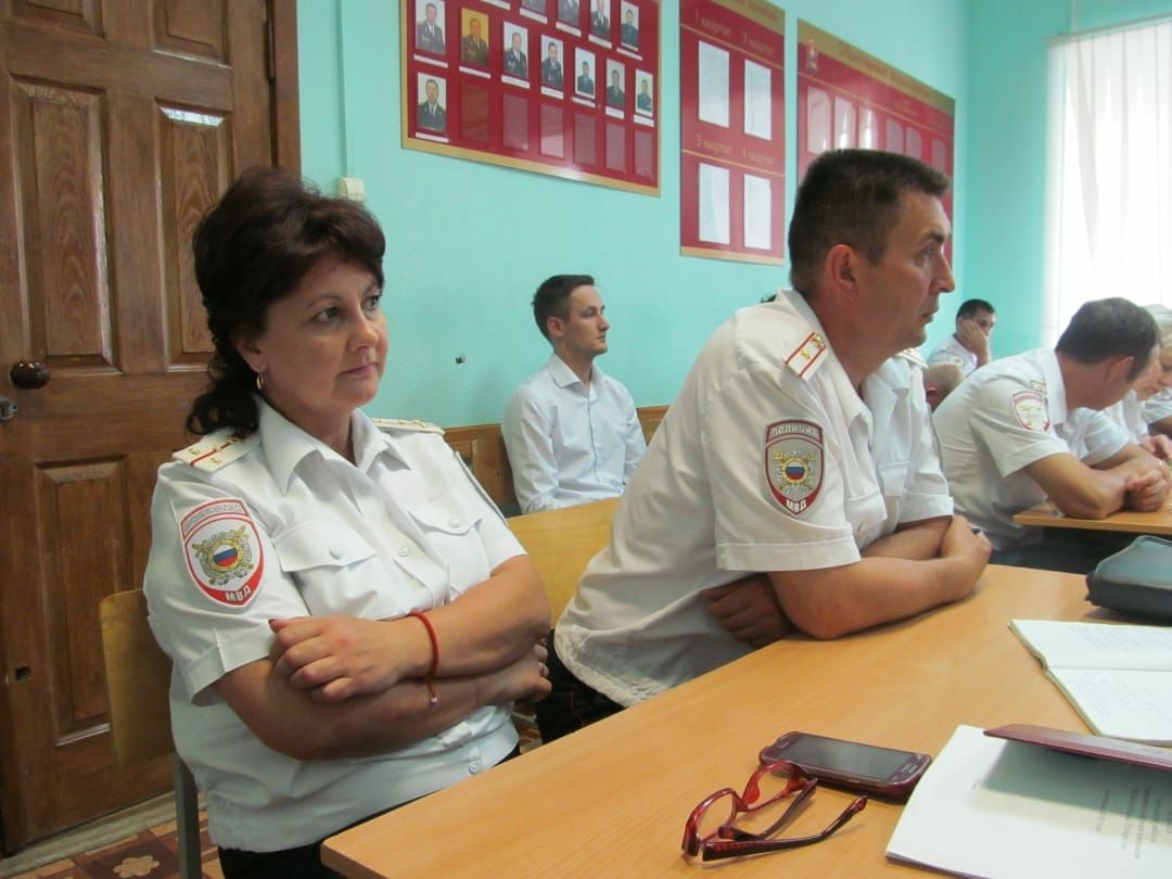 Фото: В отделе МВД по Кукморскому району подвели итоги служебной деятельности за 1 полугодие 2018 года