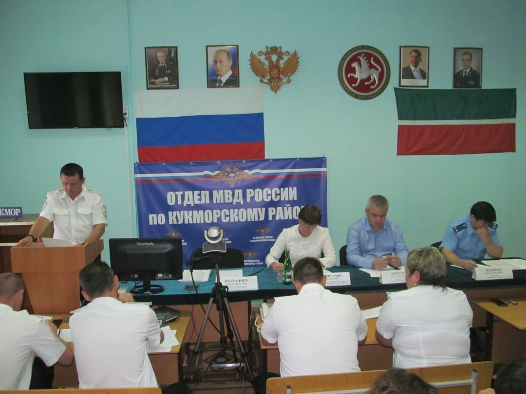 Фото: В отделе МВД по Кукморскому району подвели итоги служебной деятельности за 1 полугодие 2018 года
