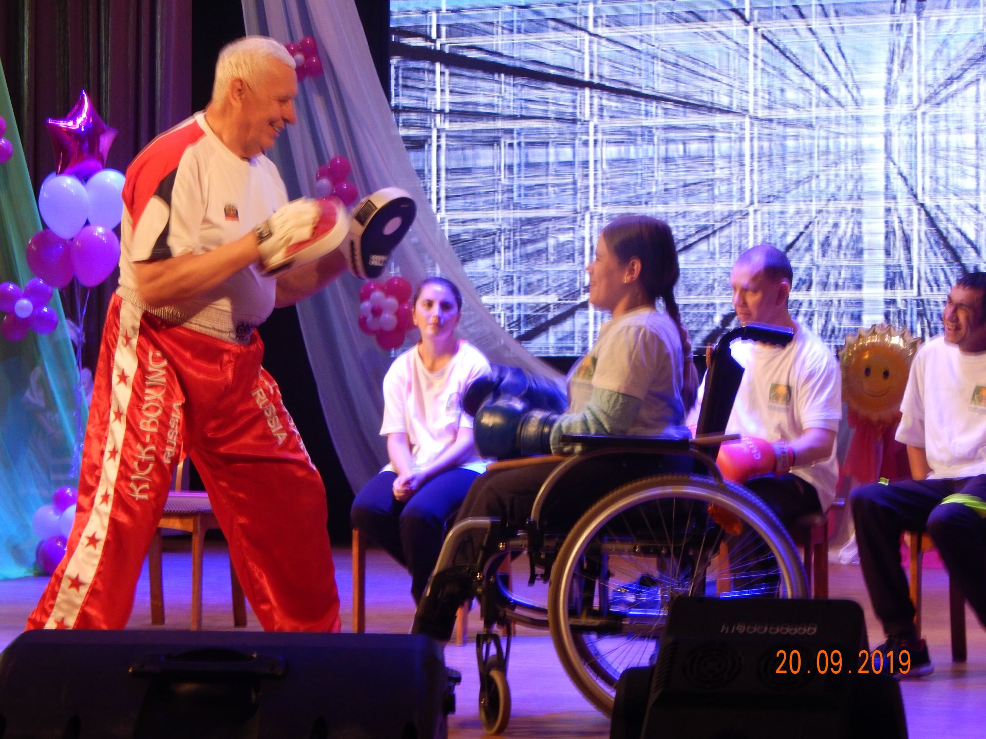 Кукморяне приняли участие в фестивале для инвалидов-колясочников «Мой мир без границ»