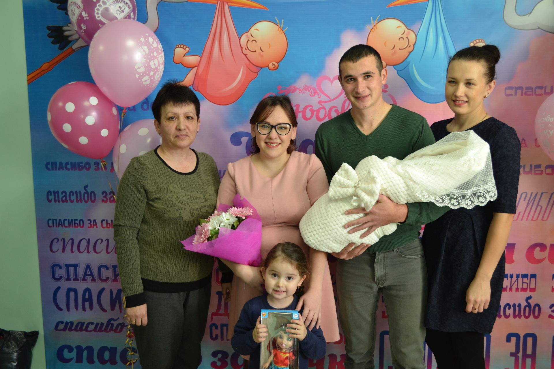 Ко Дню матери в кукморском роддоме состоялась торжественная выписка новорожденных