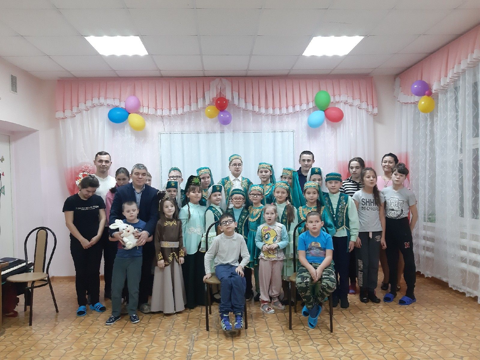Для реабилитантов "Милосердия" организовали концерт  «Мы вместе»