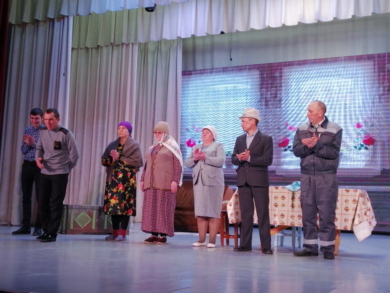 Самодеятельные артисты Ядыгерьского сельского поселения представили драму «Мэнгелек яра» Назипа Аминова