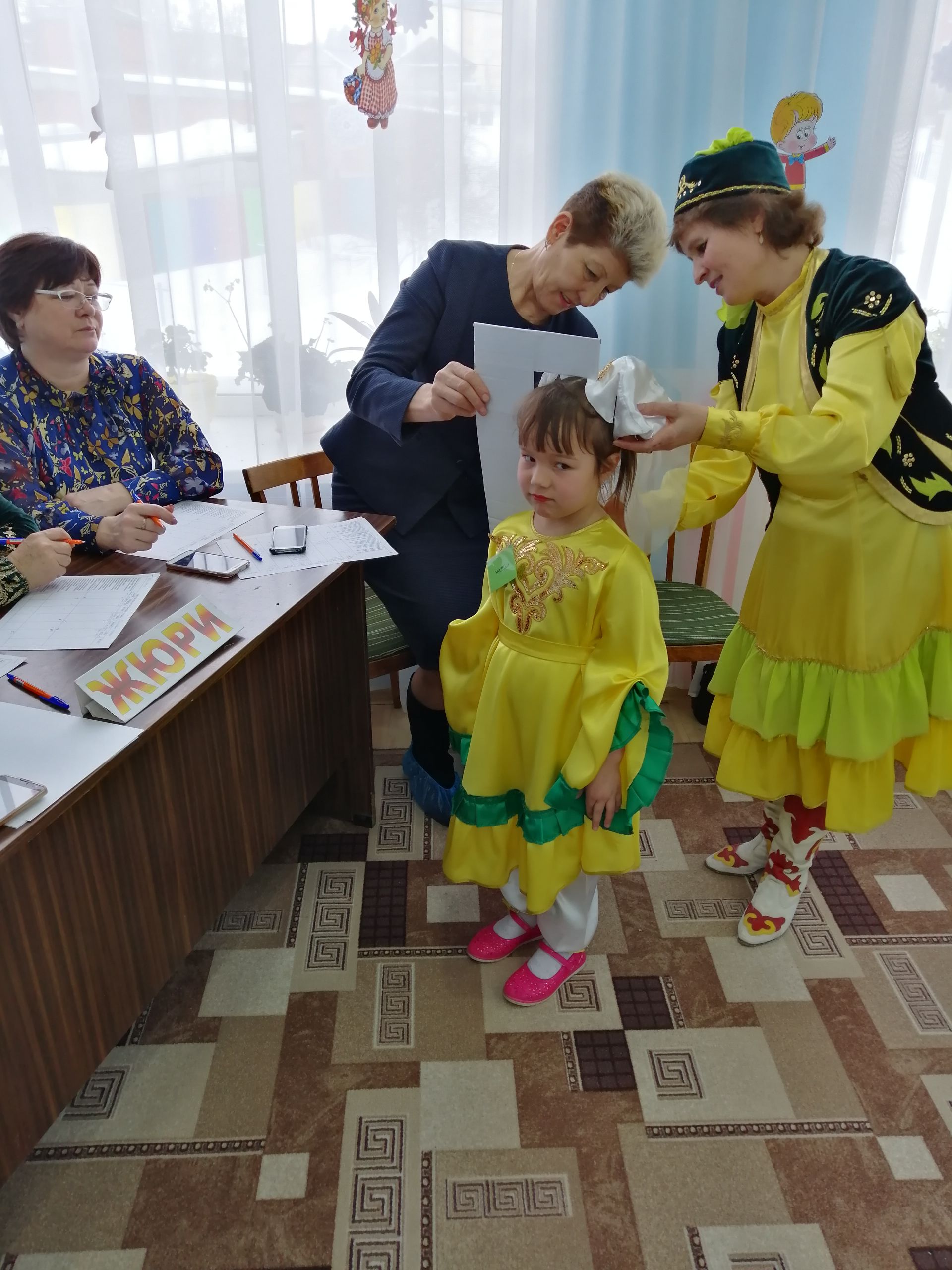 Фото: В Кукморе проходит районный конкурс на самую длинную косу