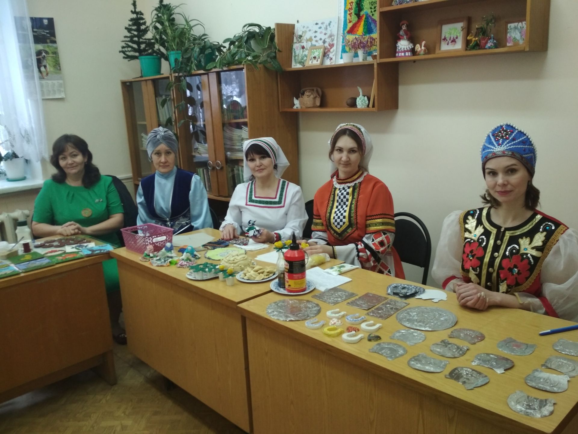 Воспитатели из Кукмора приняли участие в выставке-конкурсе творческих работ в Вятских Полянах