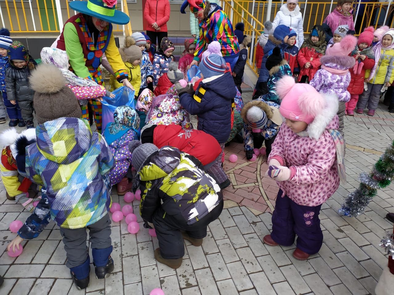 Фото: Воспитанники Кукморского детского сада "Колокольчик" проводили зиму