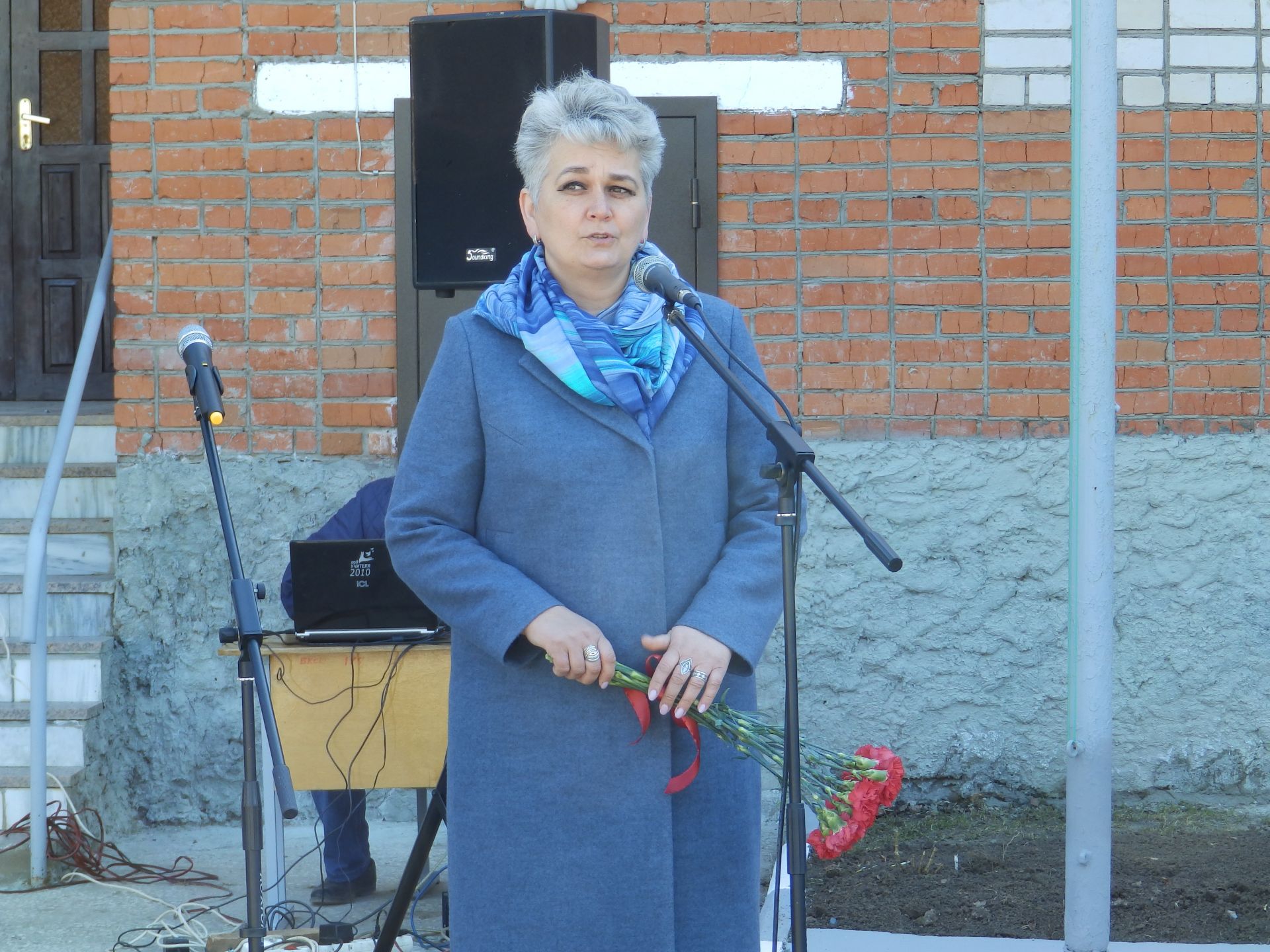 Фото: В Большекукморской школе состоялось торжественное открытие бюста Мияссара Мансурова