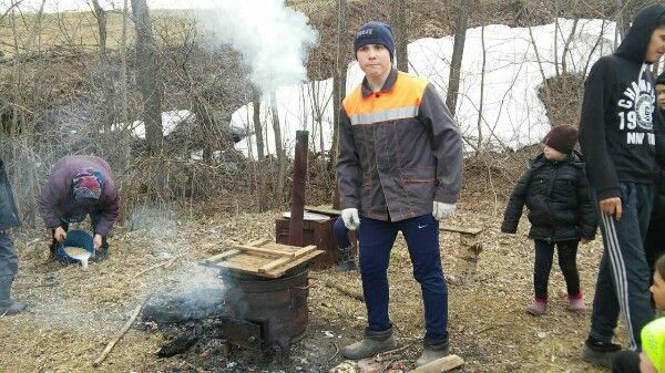 Фото: Бурсык-Елга авылында балаларны тәмле ботка белән сыйлаганнар