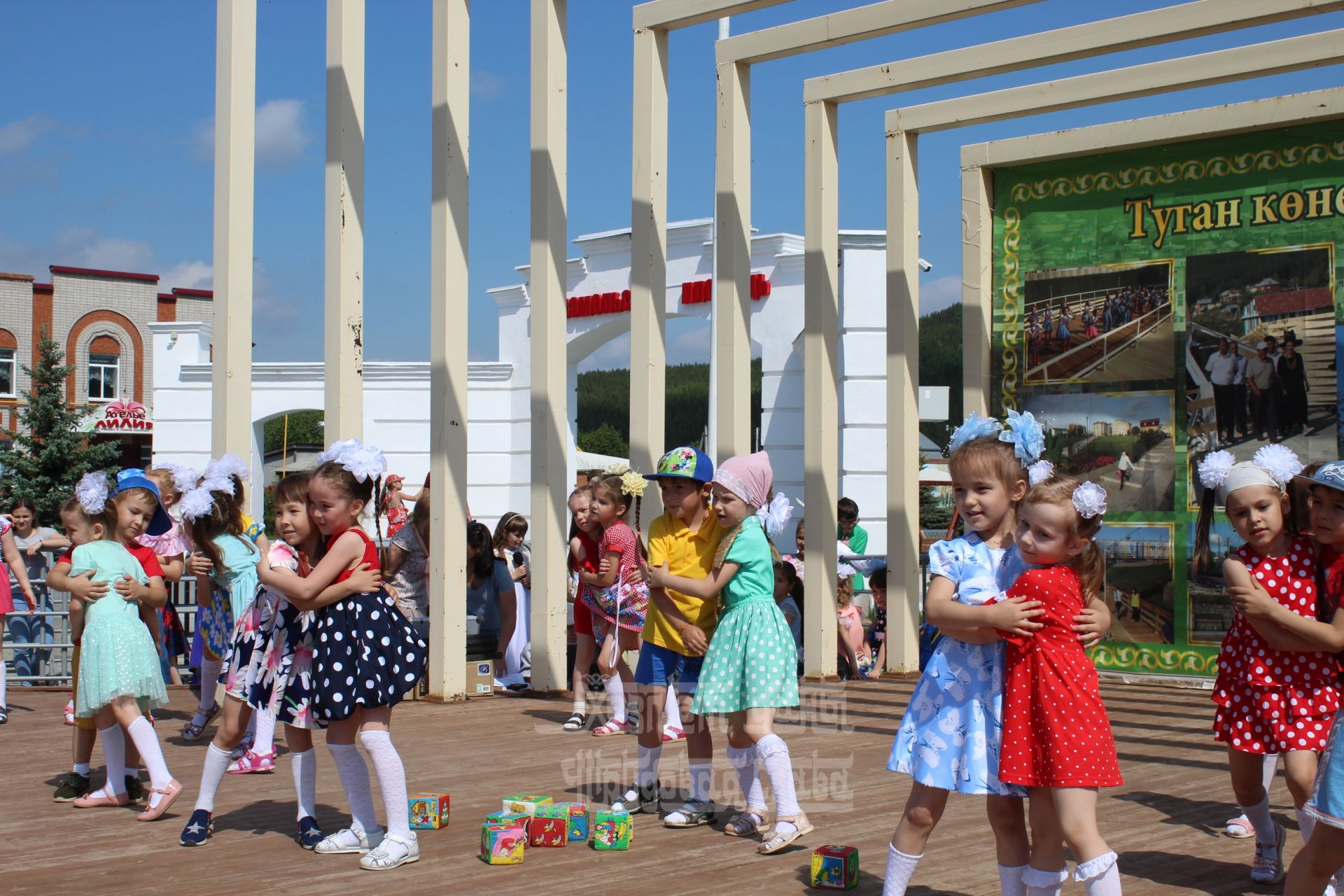 Фоторепортаж: Кукмарада Халыкара балаларны яклау көненә багышланган бәйрәм гөрләп узды