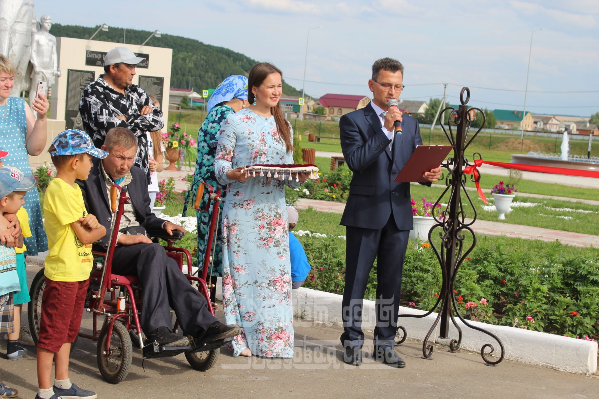 Фото: Минтимер Шаймиев открыл парк в селе Вахитово