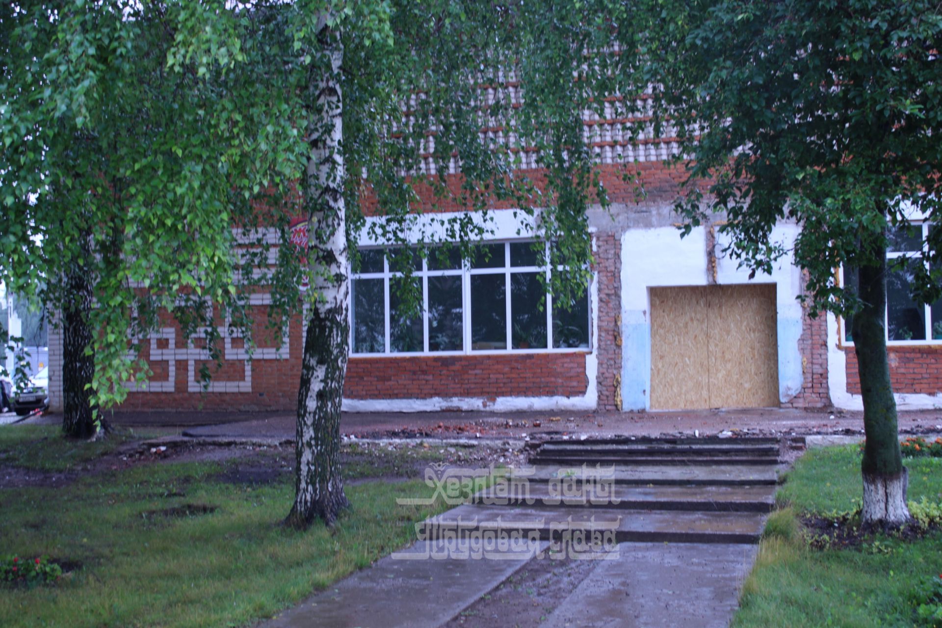 В деревне Асан-Елга Кукморского района за 4,5 млн рублей обновляют сельский дом культуры
