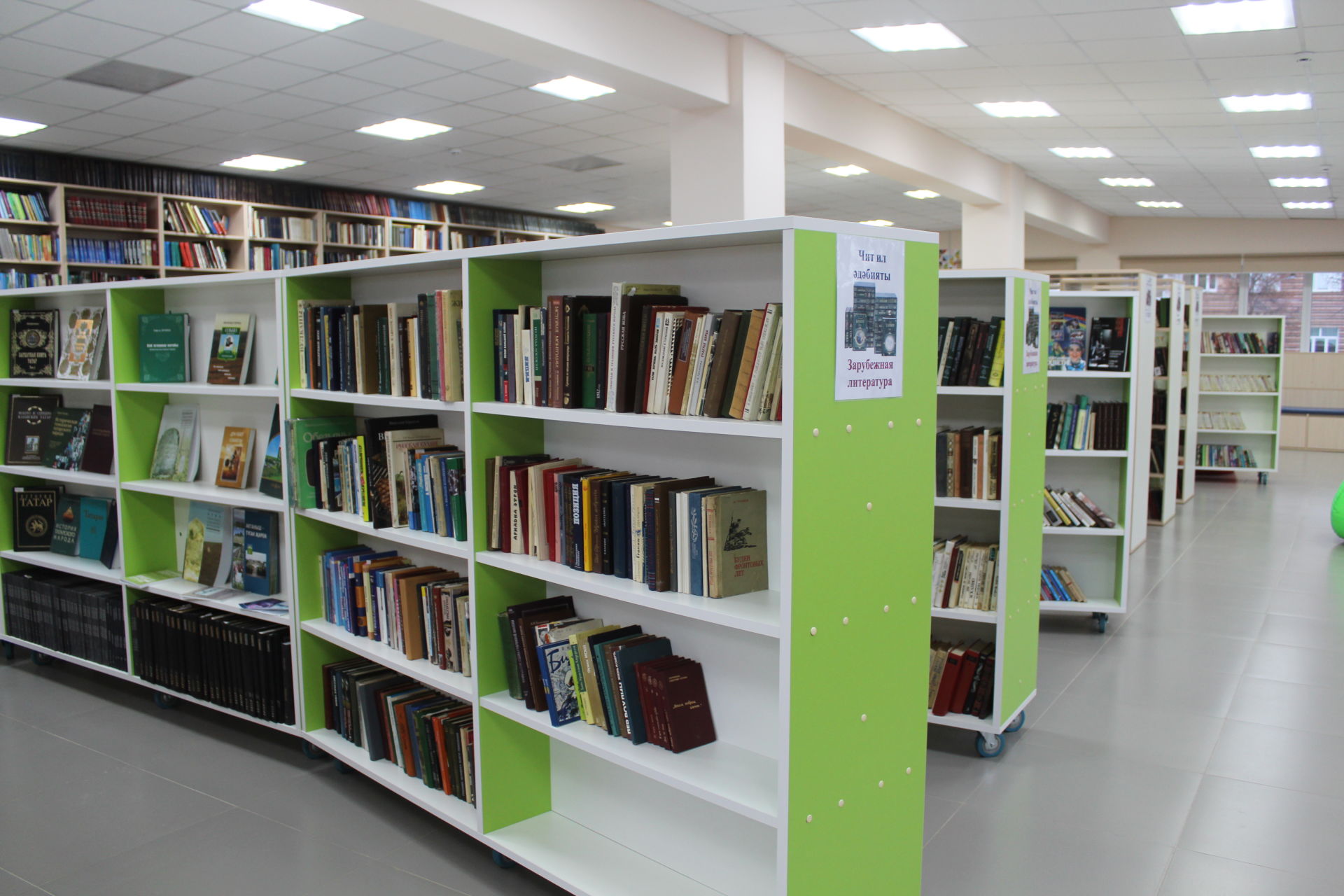 В Кукморе после капитального ремонта открылась центральная библиотека
