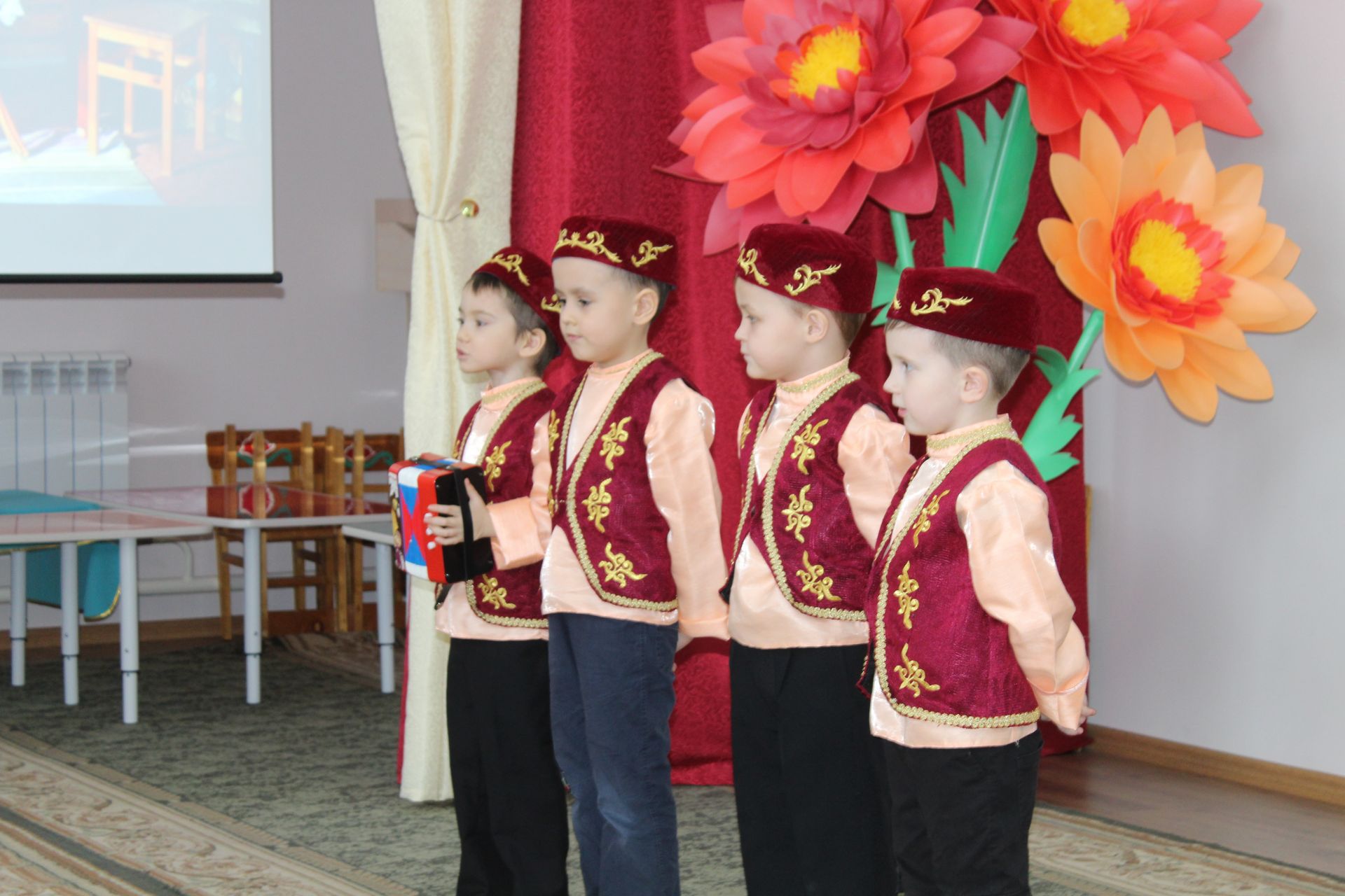 Кукморские ребята борются за титул «Татар малае 2020»