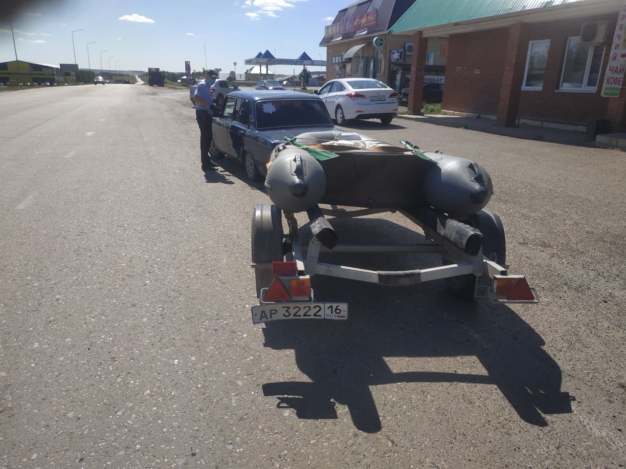 В Кукморе автоинспекторы оштрафовали водителя тонированного автомобиля