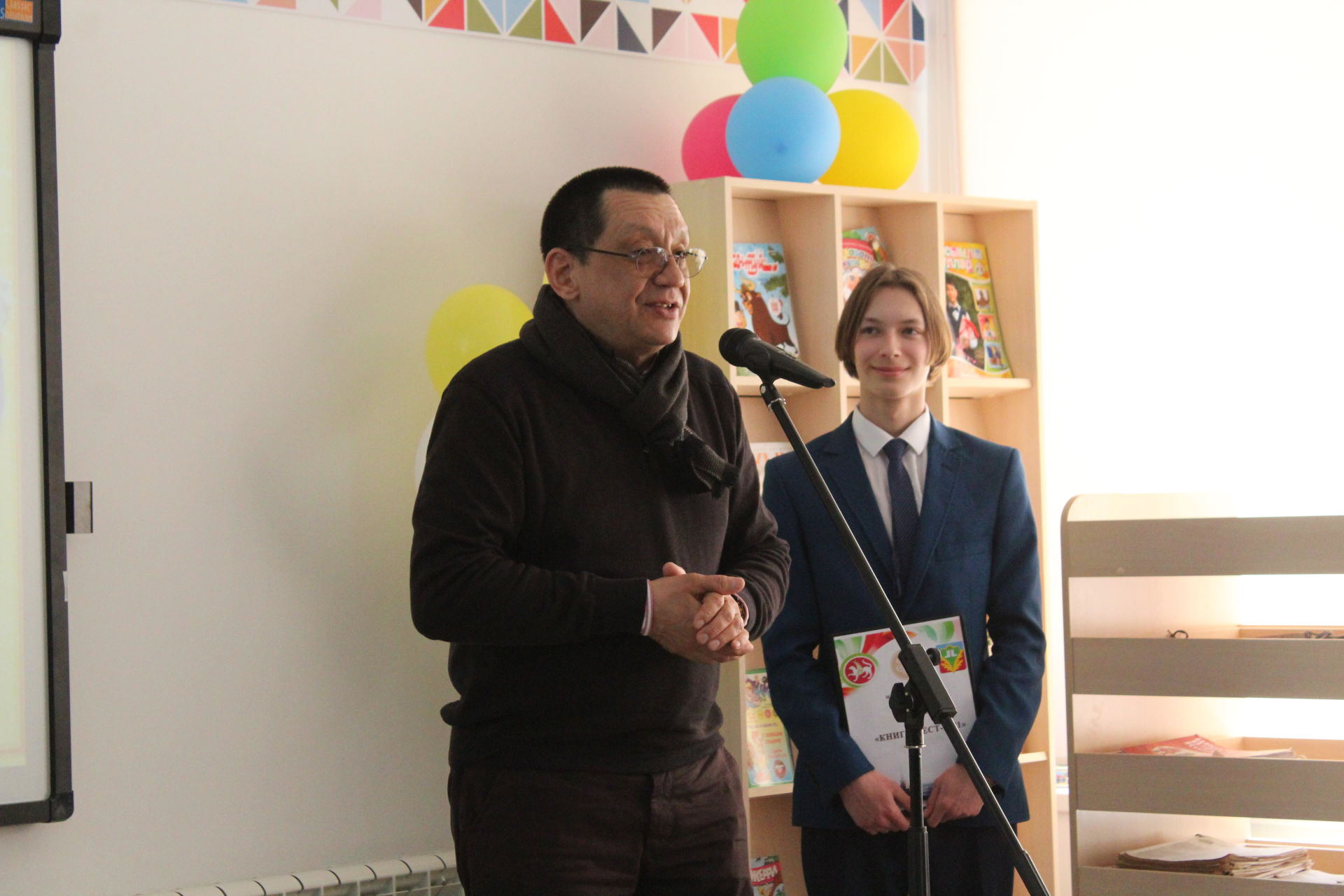 Егор Кончаловский принял участие в присвоении имени его деда Михалкова кукморской детской библиотеке