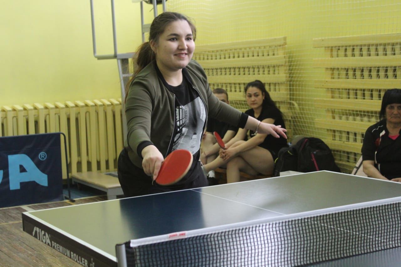 Кукмарада Татарстанның суд хезмәткәрләре өстәл теннисы буенча бәйгедә көч сынашты