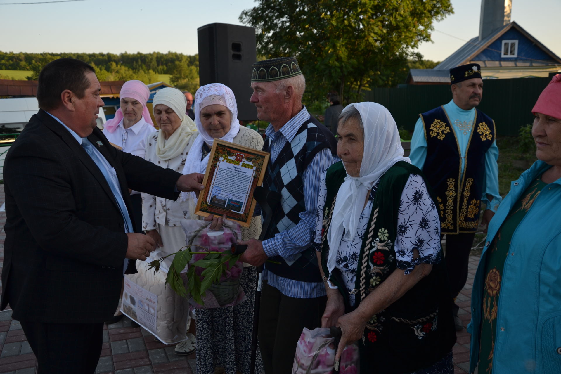 В кукморской деревне Нурмабаш открыли Парк Победы и отдыха