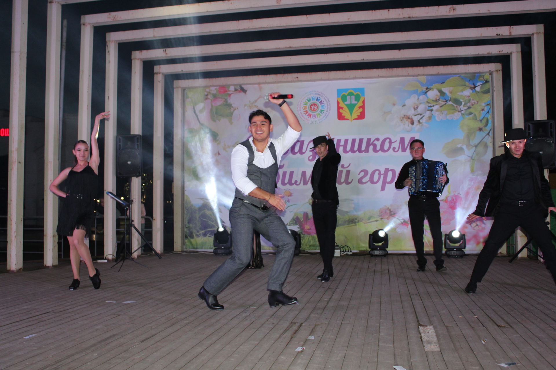 В День города в Кукморе выступил звезда татарской эстрады Данир Сабиров