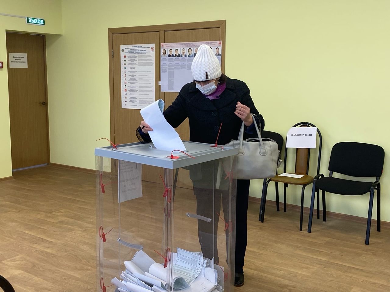 На избирательном участке №1280 города Кукмор первый день выборов прошел без происшествий 