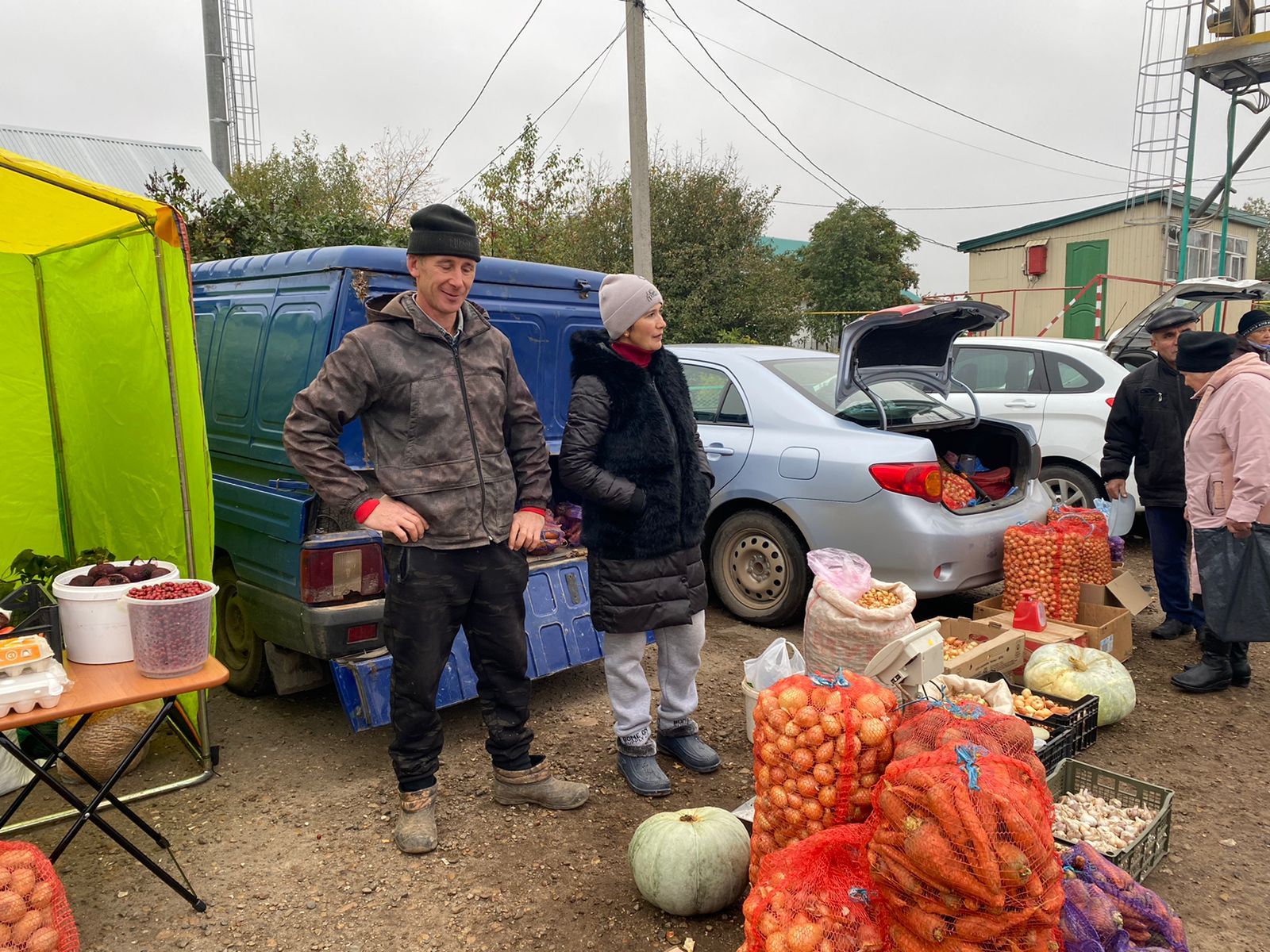 В Кукморе прошла ярмарка, посвященная Международному дню пожилого человека