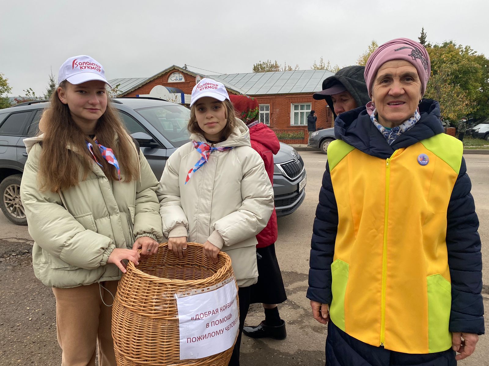 В Кукморе прошла ярмарка, посвященная Международному дню пожилого человека