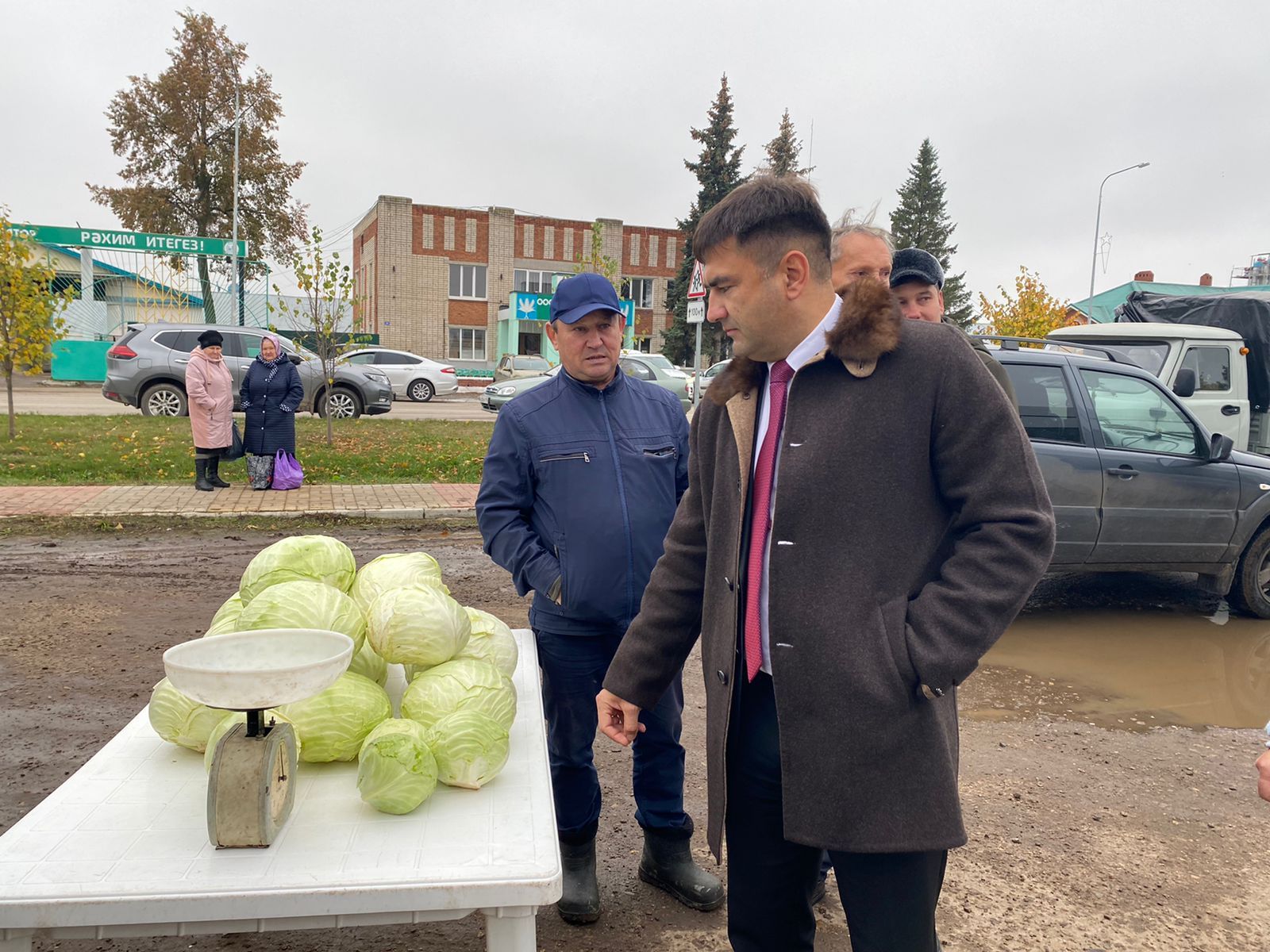 В Кукморе прошла ярмарка, посвященная Международному дню пожилого человека