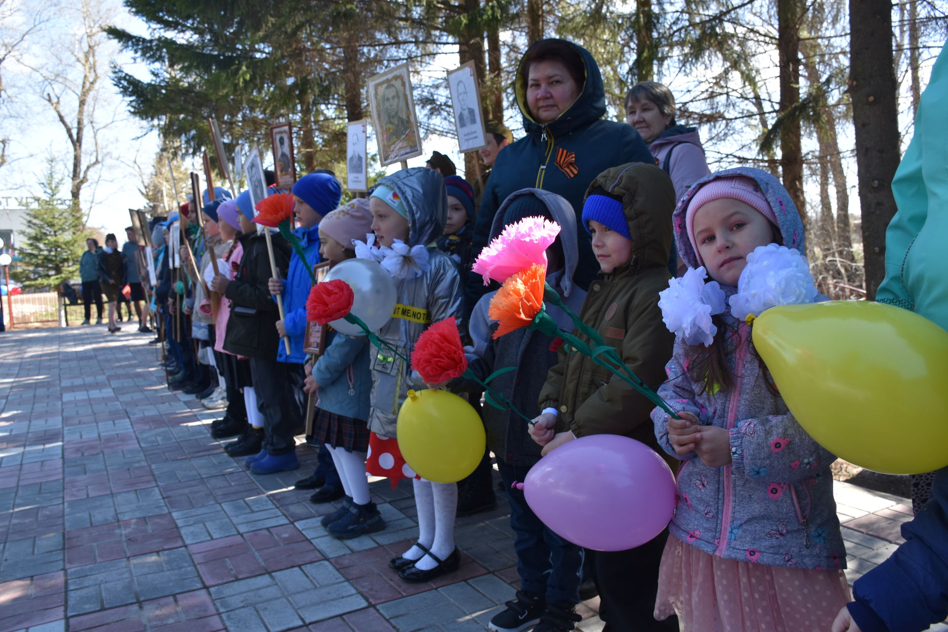 В кукморской деревне Нырты открыли памятник-стелу