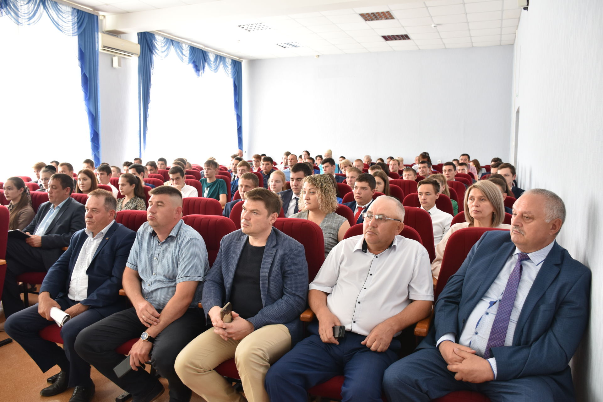 В Кукморе состоялась встреча студентов и выпускников Аграрного колледжа с потенциальными работодателями