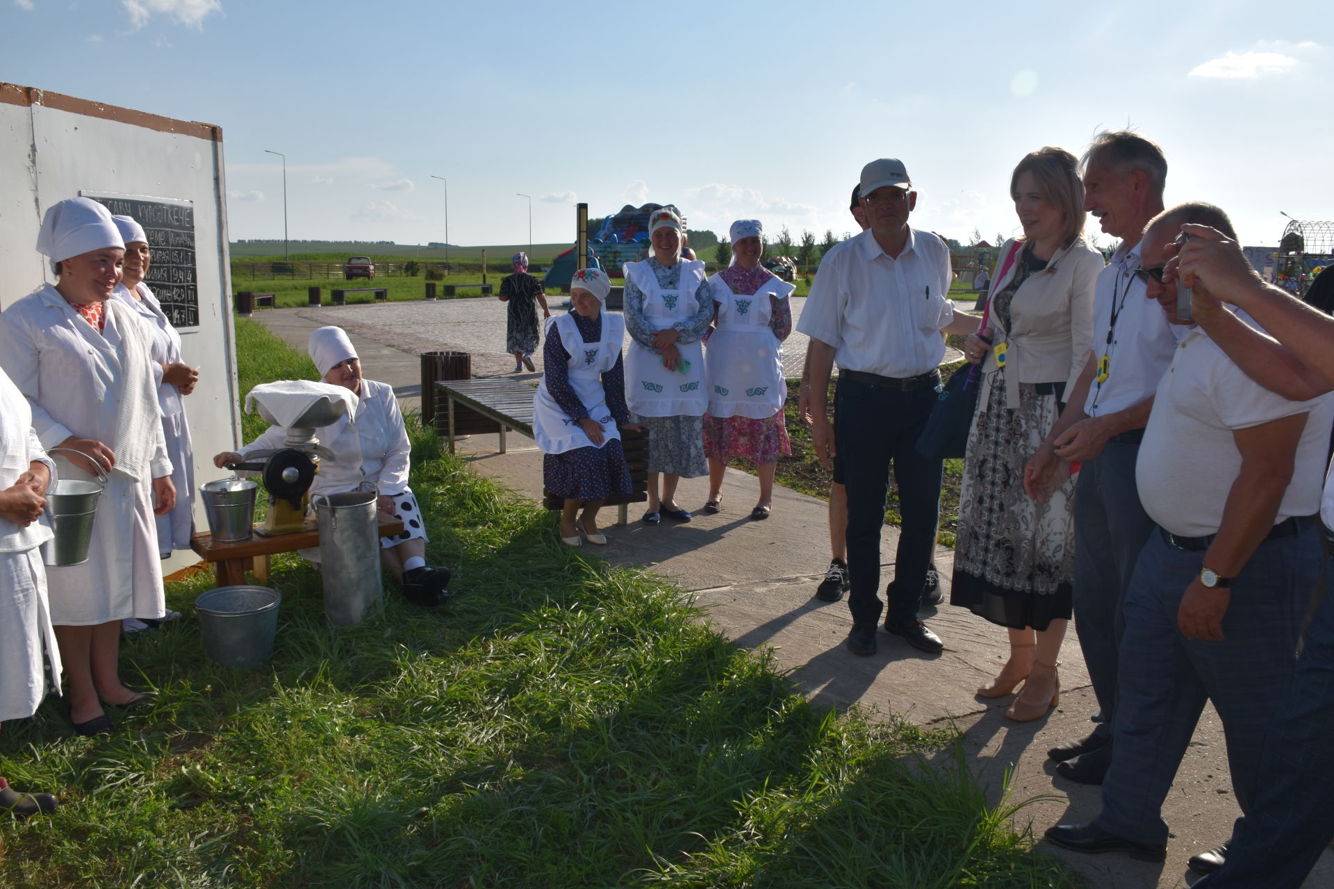 В деревне Вахитово работала Арт-резиденция «И к селу, и к городу»