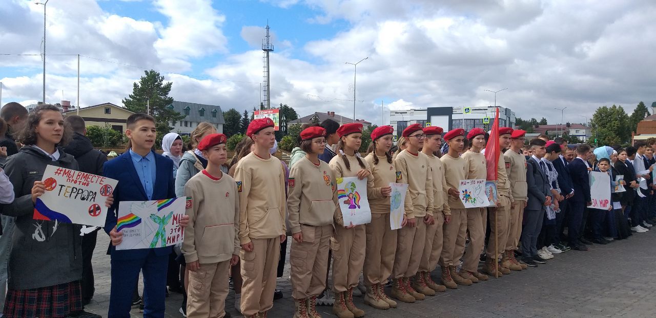 В Кукморе почтили память жертв Беслана