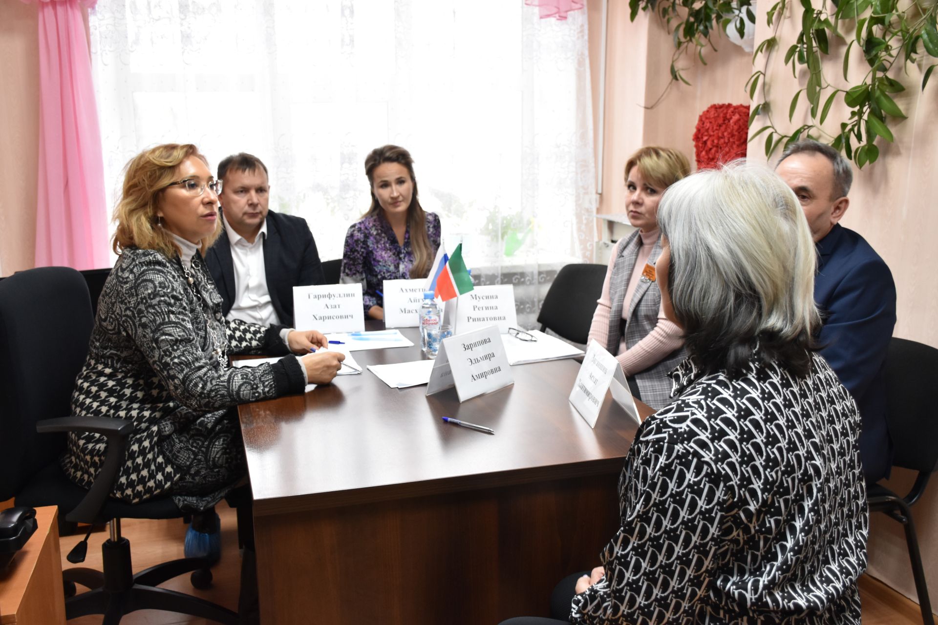 Минстр труда РТ посетила Кукмор