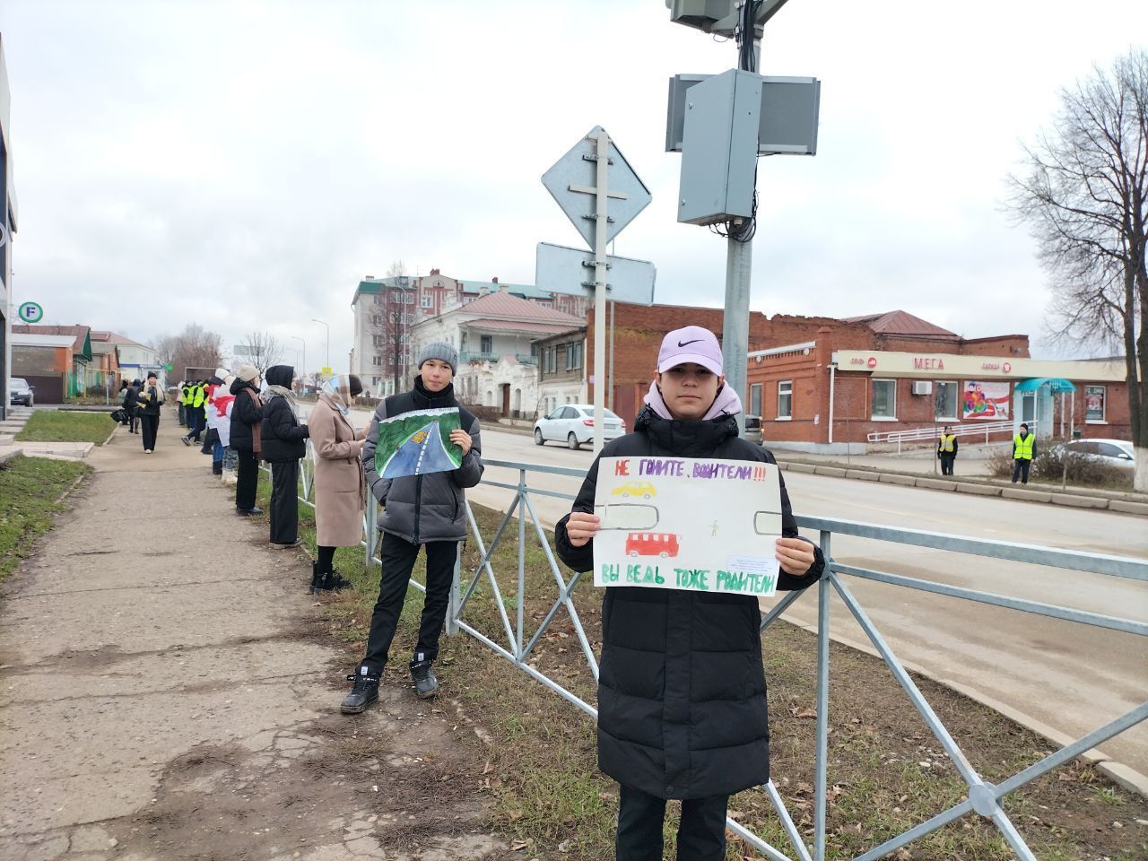 В Кукморе провели акцию по БДД, посвященную Всемирному дню памяти жертв ДТП