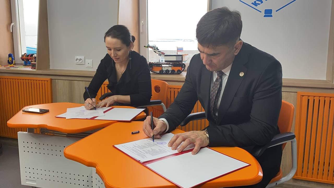 В Кукморе открыли центр «IT-Кукмор»