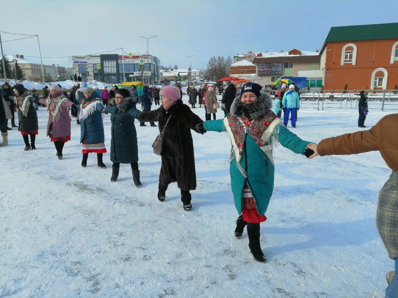 В Кукморе прошли масленичные гуляния