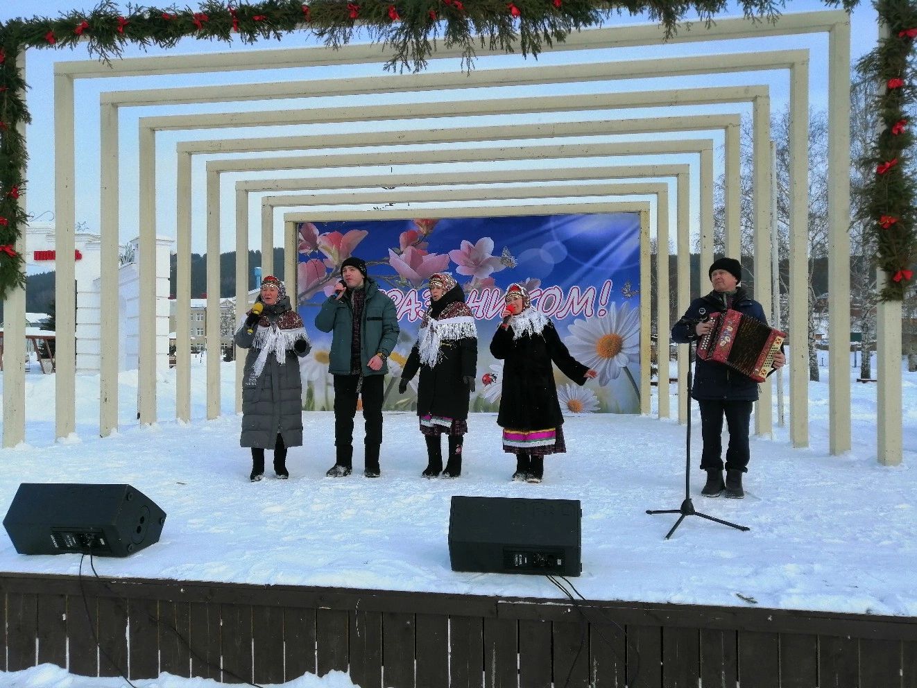 В Кукморе прошли масленичные гуляния