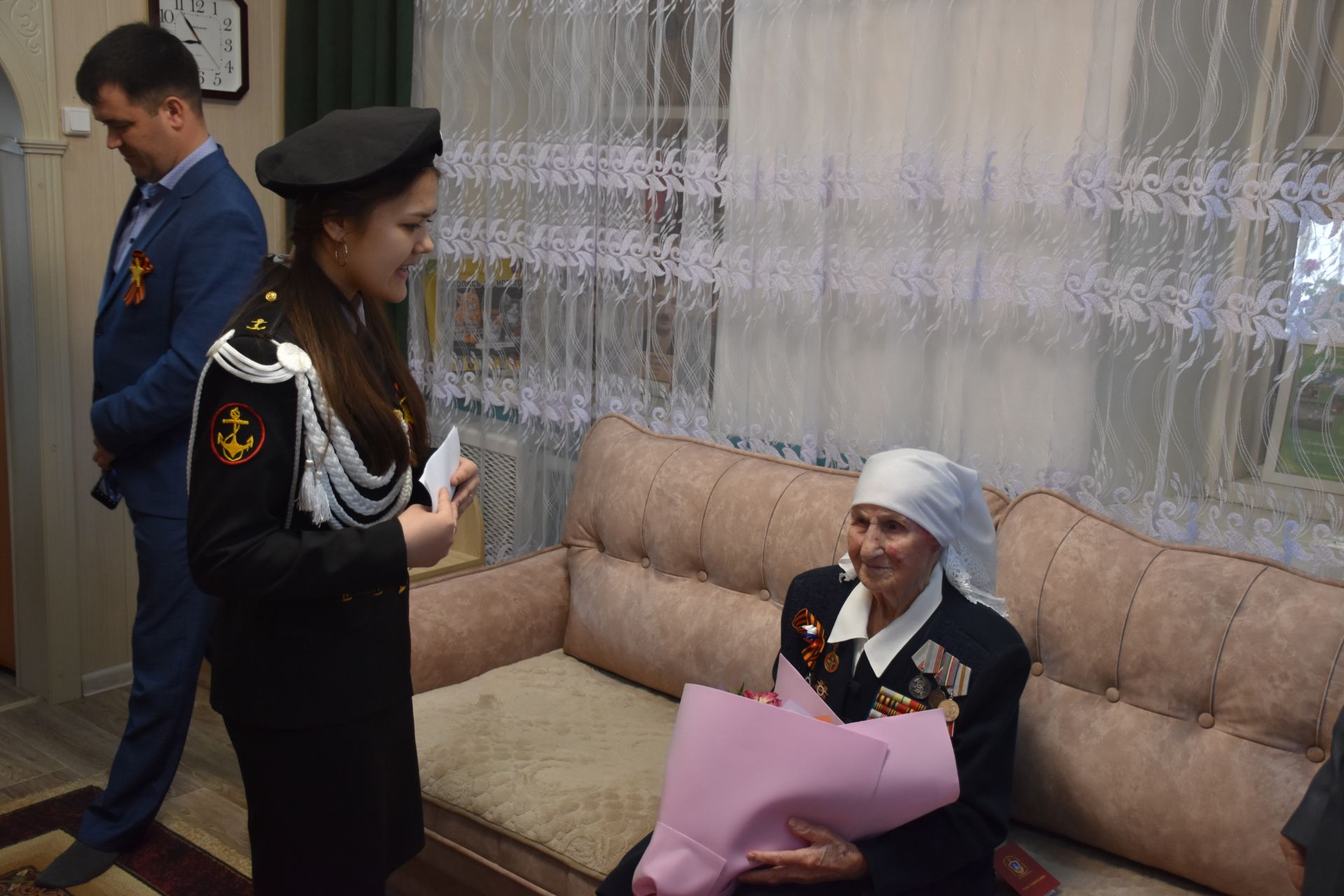 Глава Кукморского района поздравил ветеранов Великой Отечественной войны на дому