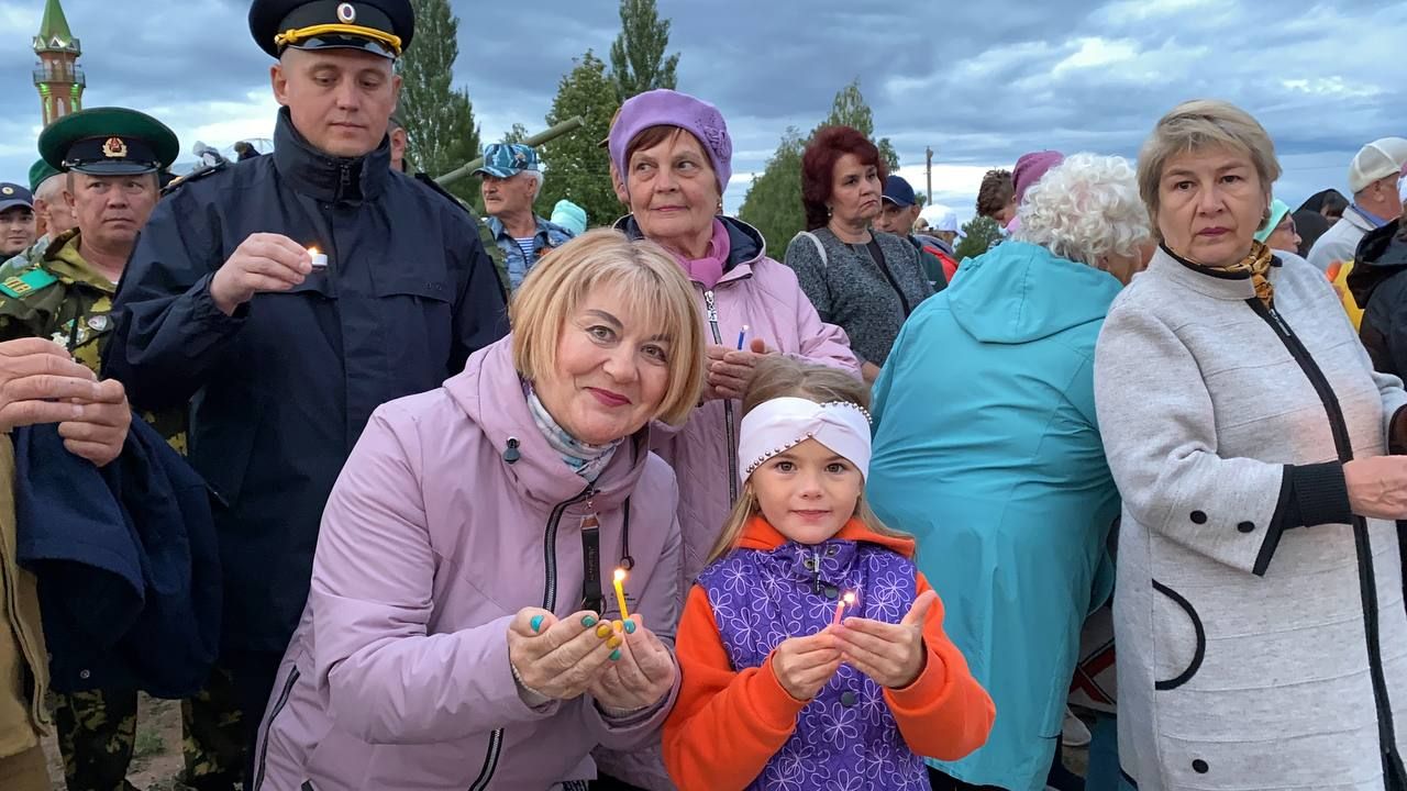 Кукморяне зажгли свечи в память о Великой Отечественной войне