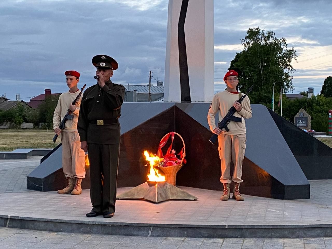 Кукморяне зажгли свечи в память о Великой Отечественной войне